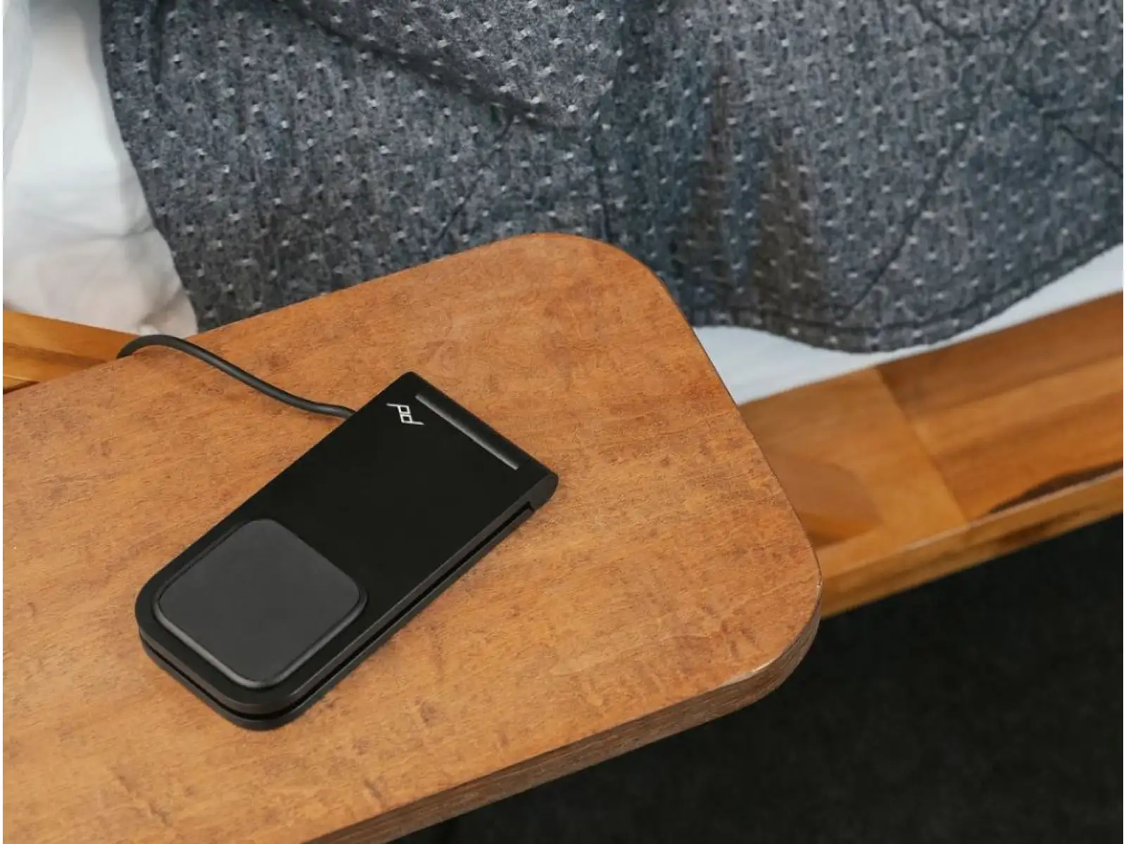 Peak Design Wireless Stand V2 magnetický stolní držák na telefon