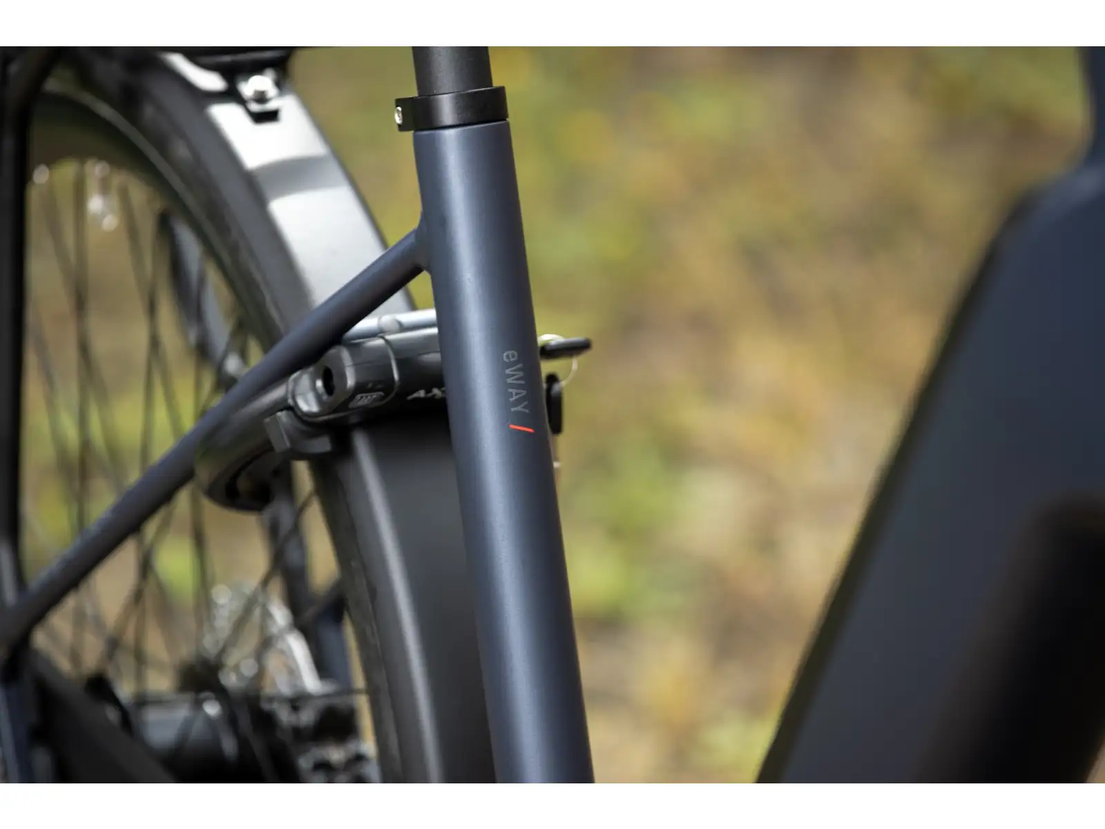 Superior eWAY 6.1 městské elektrokolo Matte Dark Blue