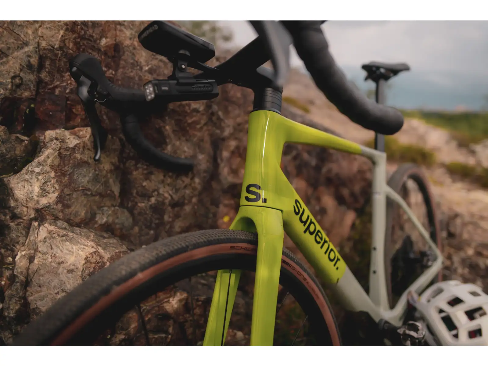 Superior XR 9.7 GR Gloss gravel kolo Grey/Racing Yellow