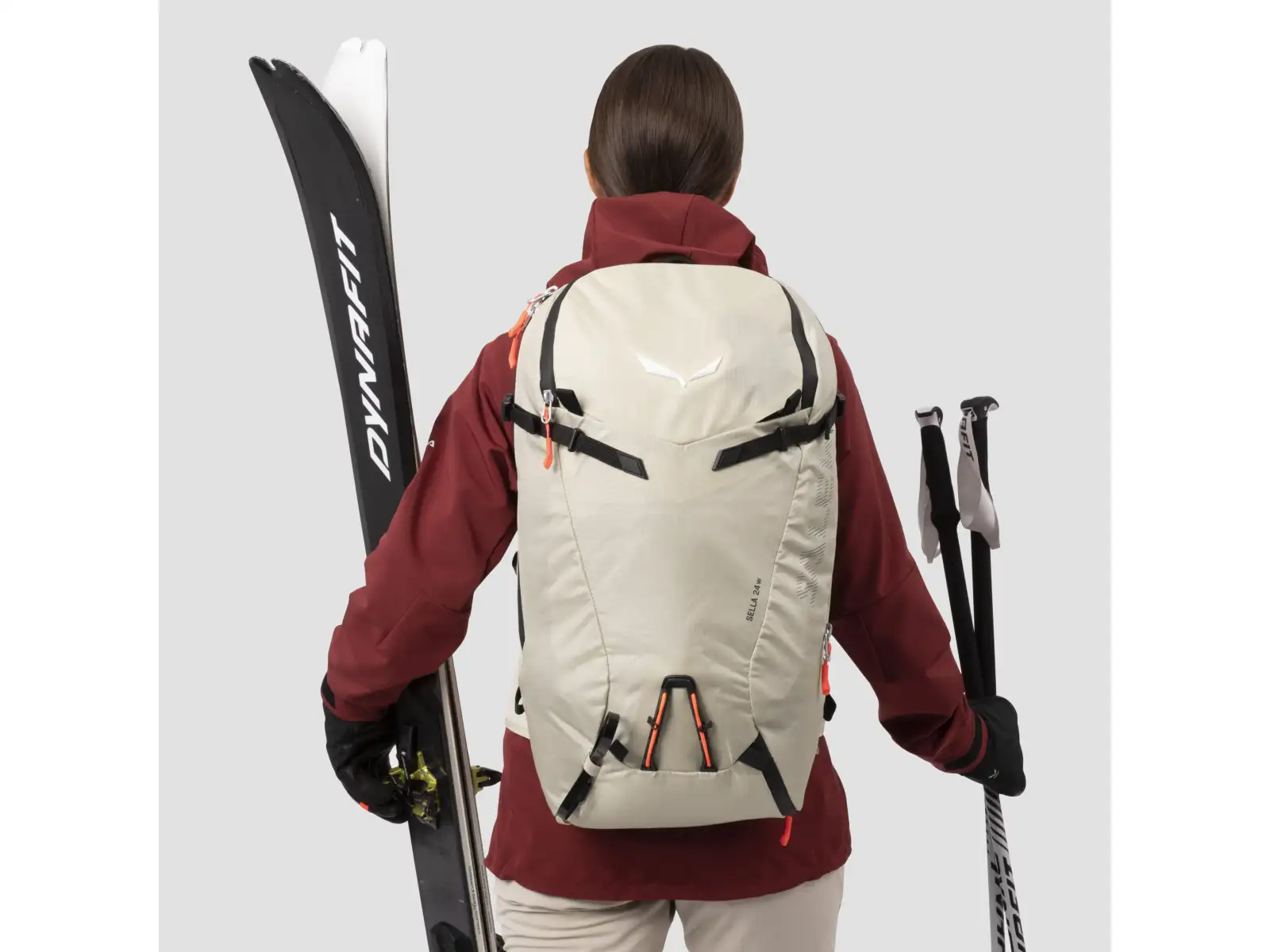 Salewa Sella 24 l dámský batoh Black Out