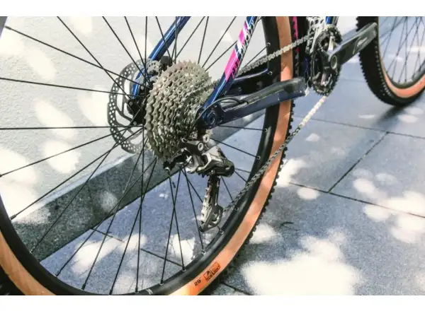 Rock Machine Catherine CRB 20-29 gloss dark blue/pink/silver horské kolo