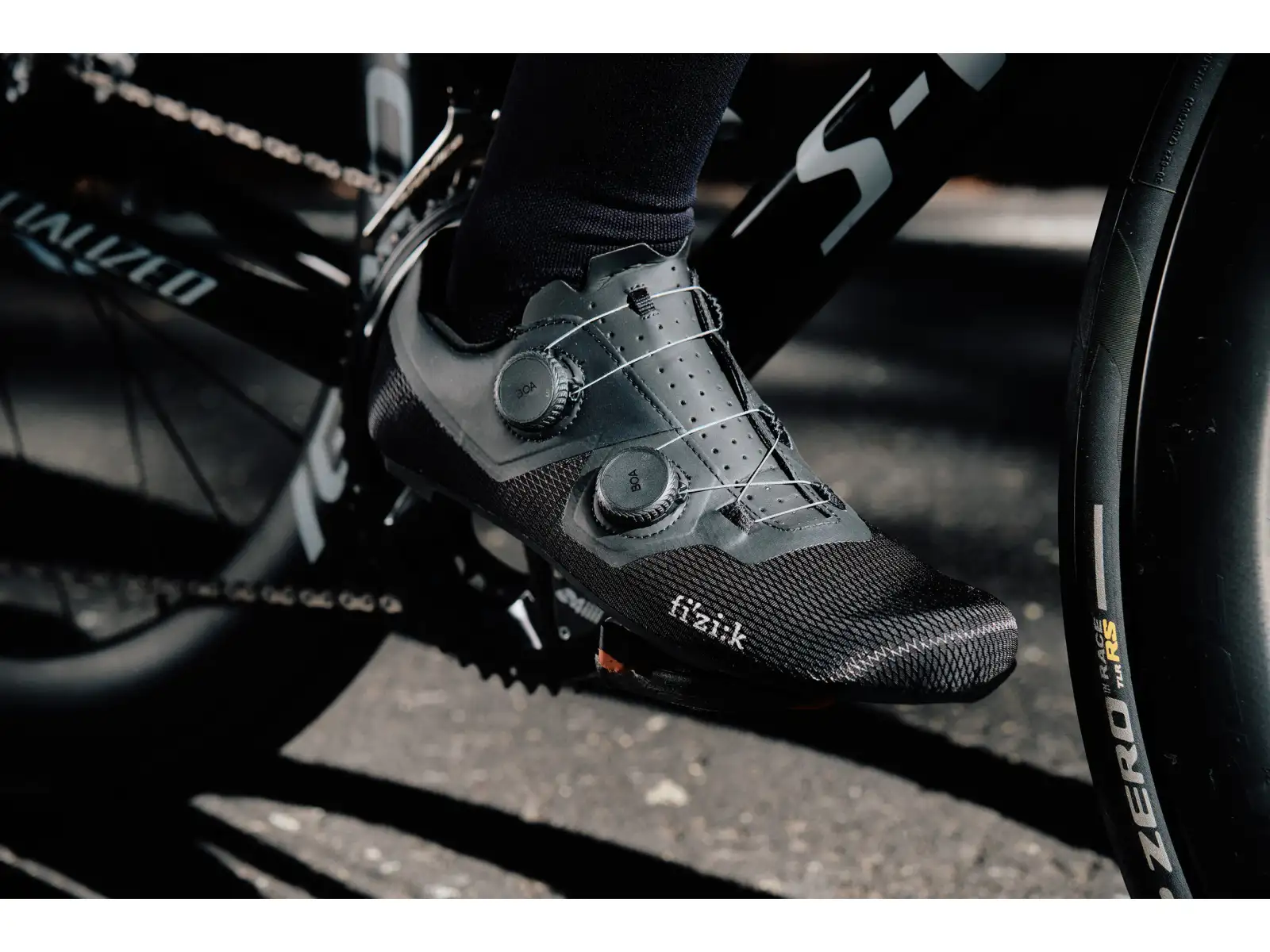 Fizik Tempo Lyra silniční tretry Coal Black/Black