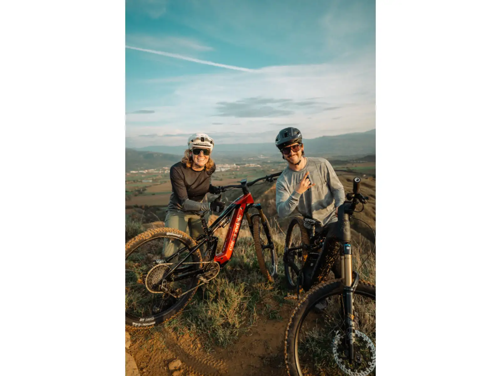 Cannondale Moterra Carbon 1 celoodpružené elektrokolo Metallic Red