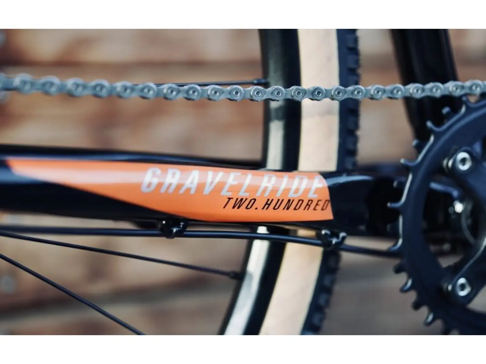 Rock Machine Gravelride 200 gravel kolo Gloss Black/Brick Orange/Silver