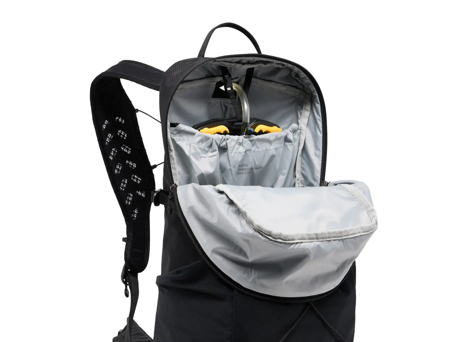 Haglöfs L.I.M Mountain Trail batoh 25 l True Black