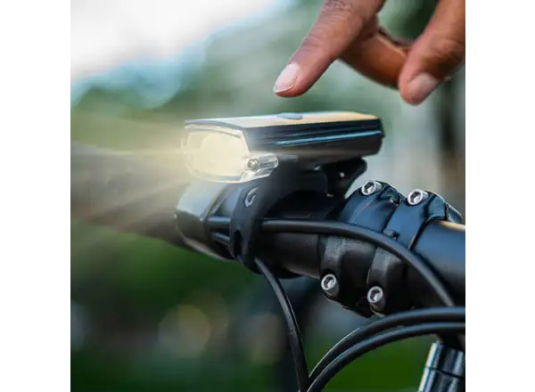 Blackburn Dayblazer 550 USB-C přední světlo