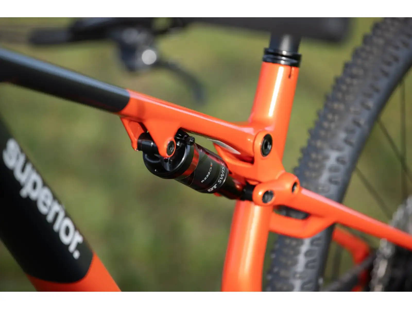 Superior XF 9.6 RC horské kolo Gloss Red/Black