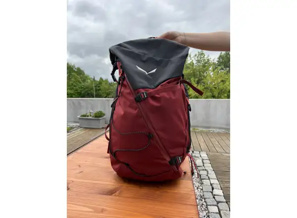 Salewa Puez dámský batoh 32 l + 5 l Syrah/Black Out