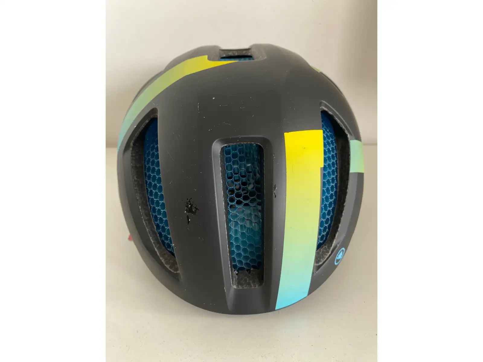 Endura Pro SL přilba rainbow Prověřeno