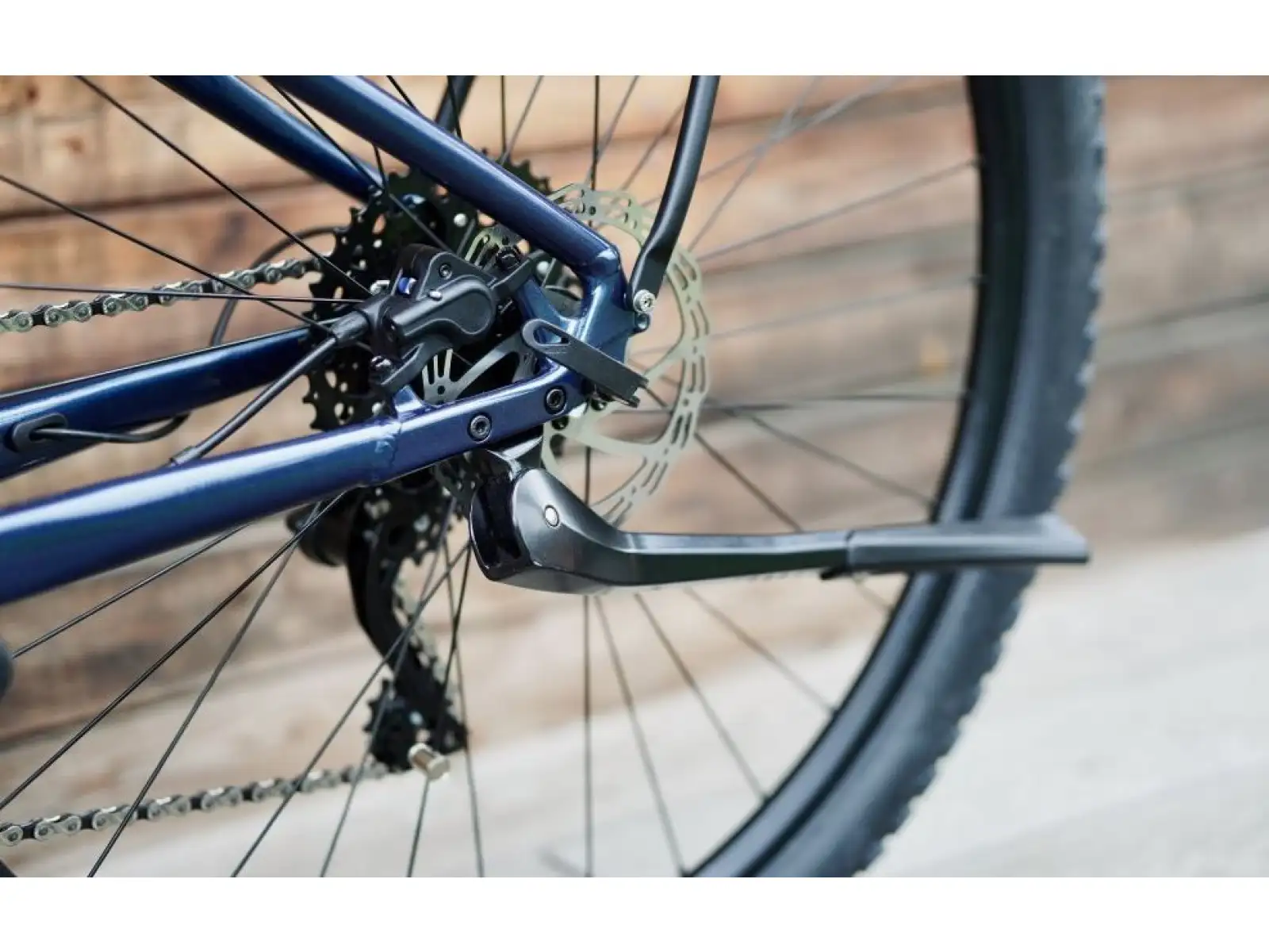 Rock Machine Crossride e450 krosové elektrokolo Gloss Metallic Navy/Silver