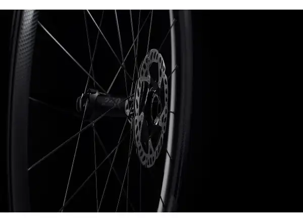 FFWD RYOT44 DT240 2:1 EXP silniční vypletená kola plášťová MattBlack ořech Shimano HG11
