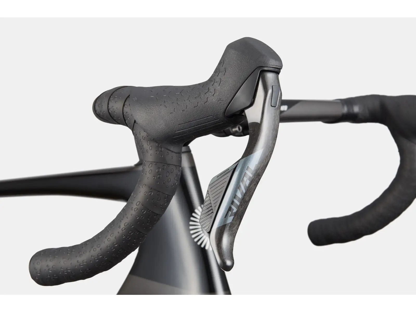 Cannondale SuperSix Evo 4 silniční kolo RAW