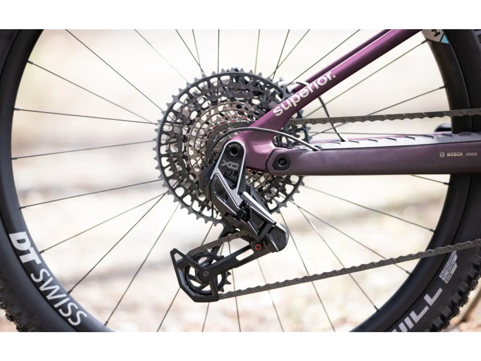 Superior iXF 9.8 horské elektrokolo matte berry carbon