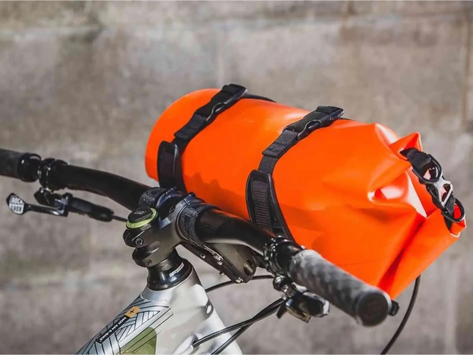 Aeroe Heavy Duty brašna na řídítka 8 l oranžová