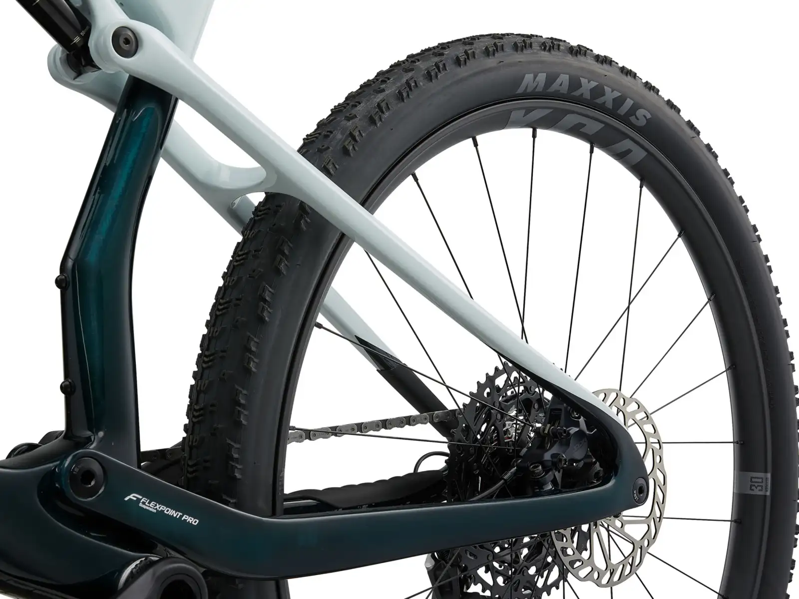 Giant Anthem Advanced SL 2 horské kolo Mariana Blue/Icicle White