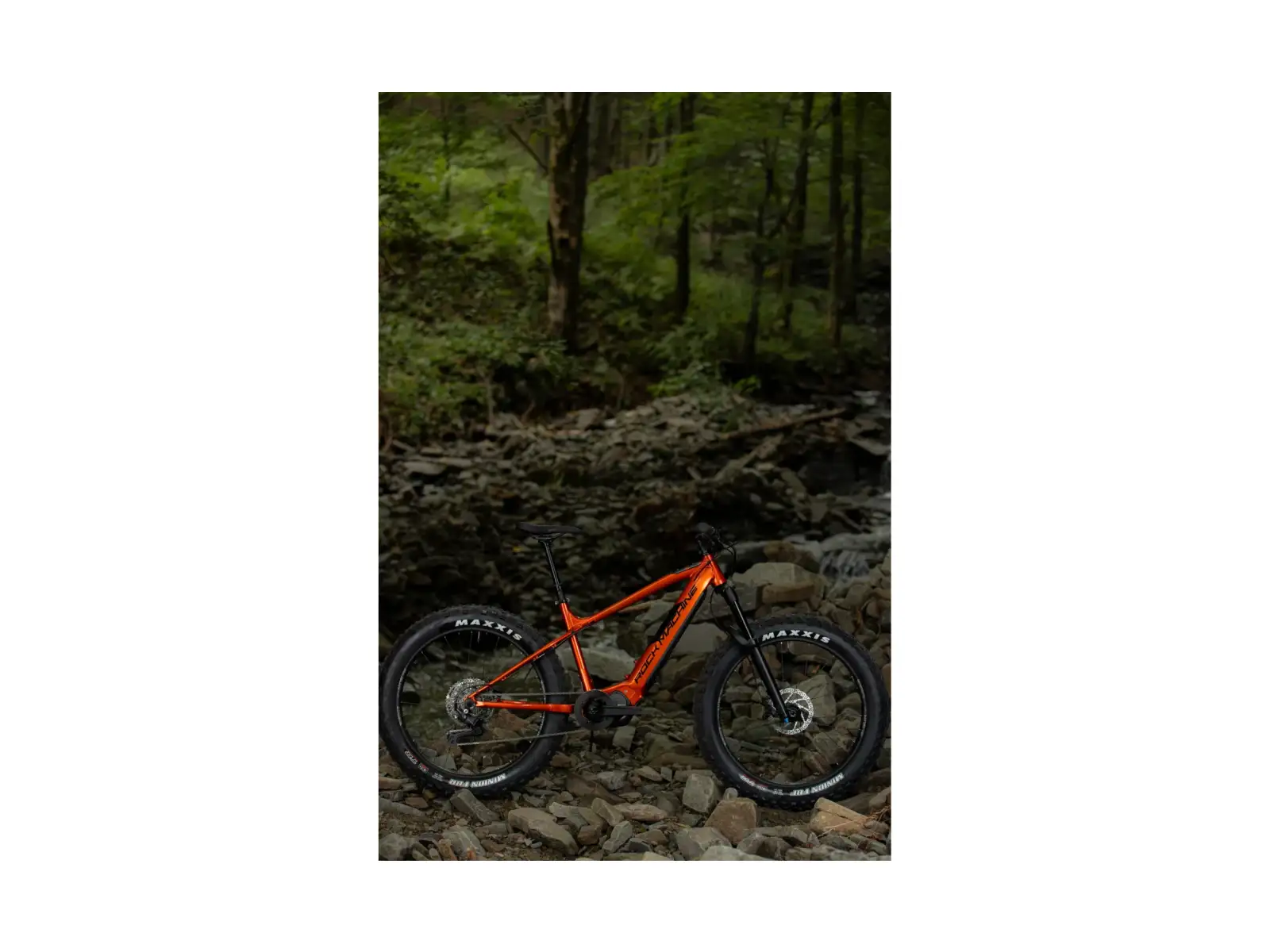 Rock Machine VYÖRY e90-26 fatbike elektrokolo Metallic Orange/Black VZOREK