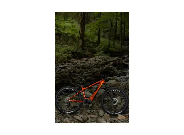 Rock Machine VYÖRY e90-26 fatbike elektrokolo Metallic Orange/Black VZOREK