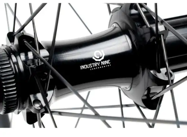 Reynolds Blacklabel 309/289 XC 29" Boost vypletená kola ořech Micro Spline
