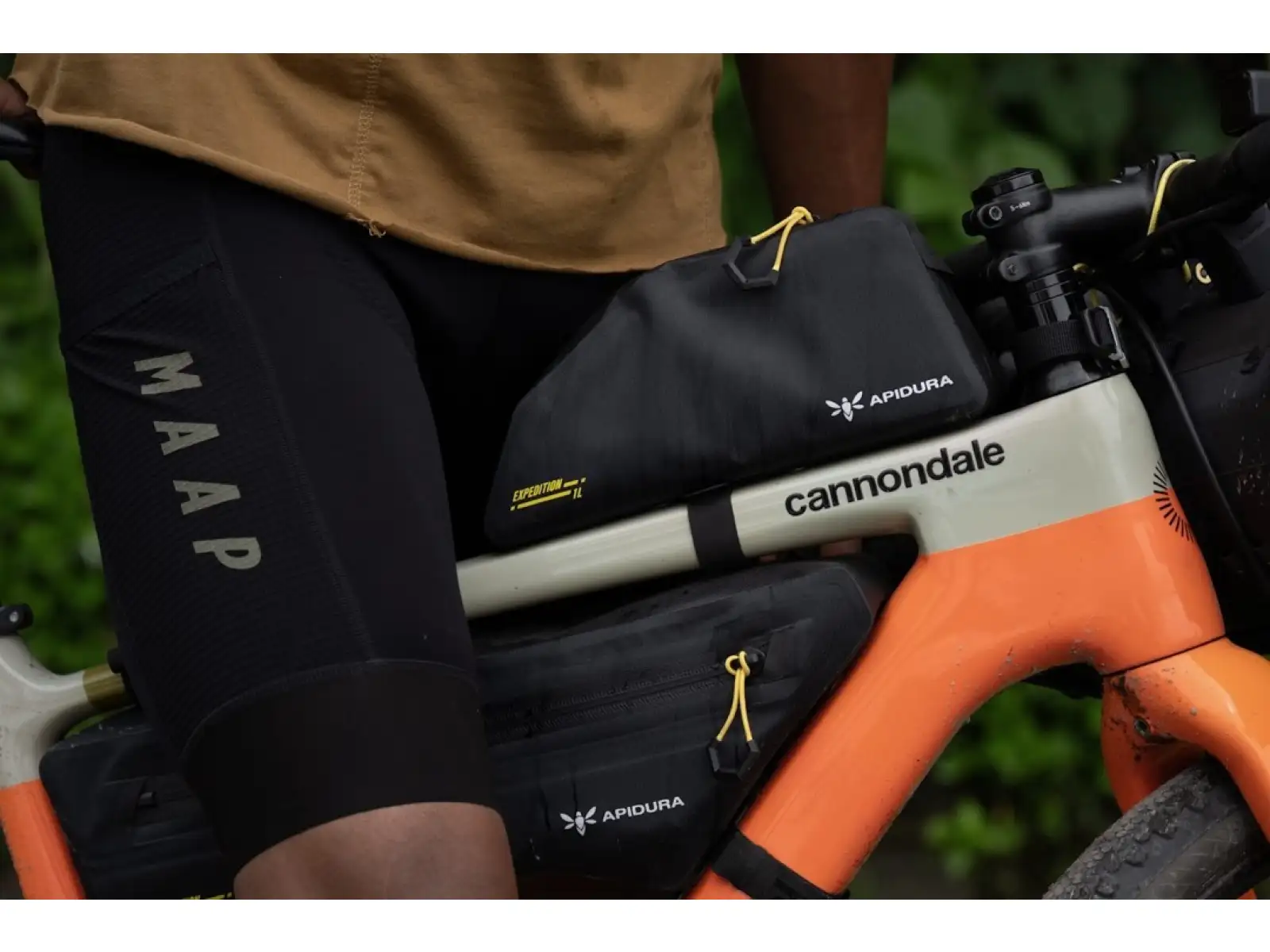 Apidura Expedition Bolt-on top tube pack rámová brašna 1 l