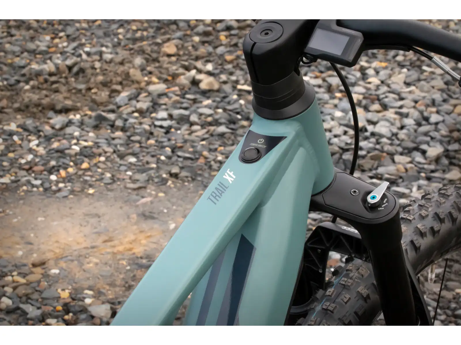 Superior eXF 9049 R horské elektrokolo matte trooper green/chrome silver