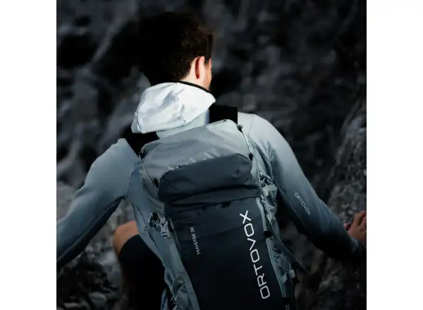 Ortovox Traverse 30 batoh 30 l Hot Orange