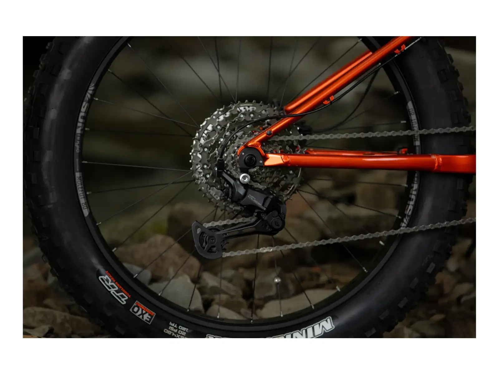 Rock Machine VYÖRY e90-26 fatbike elektrokolo Metallic Orange/Black VZOREK