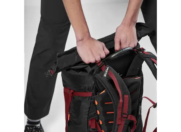 Salewa Puez dámský turistický batoh 40+5 l Syrah/Black Out
