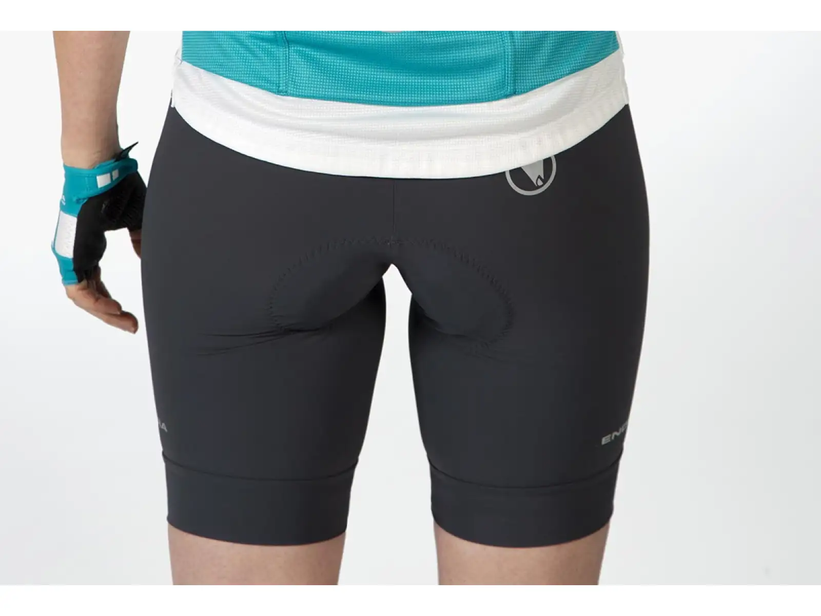 Endura Xtract Lite dámské kraťasy s laclem a vložkou Grey