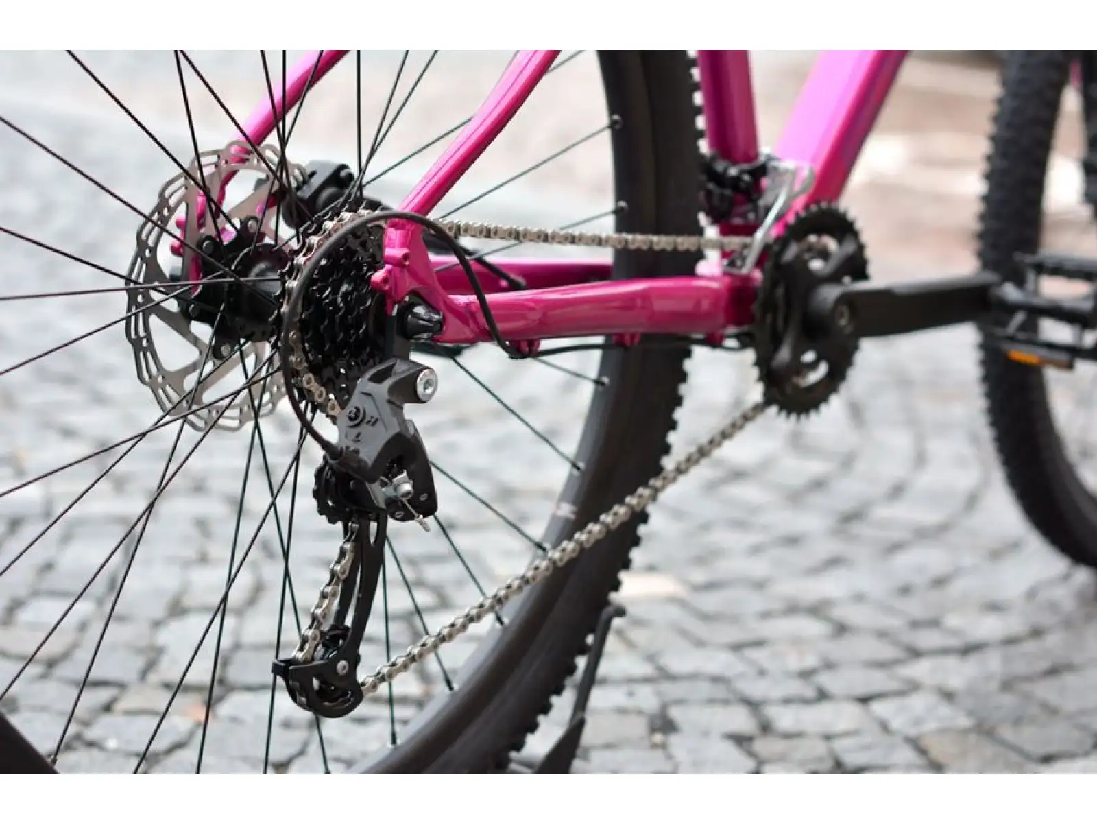 Rock Machine Catherine 40-27 gloss pink/light pink/crimson horské kolo