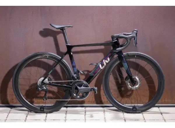 Liv EnviLiv Advanced Pro dámské silniční kolo Carbon