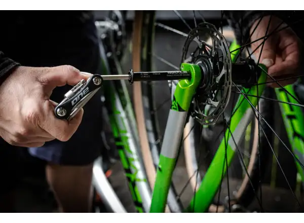 One Bikeparts multiklíč 12 funkcí černá