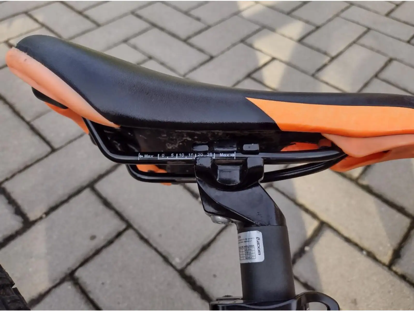 Rock Machine Blizz 24" HD dětské horské kolo Matte Khaki/Neon Orange/Black
