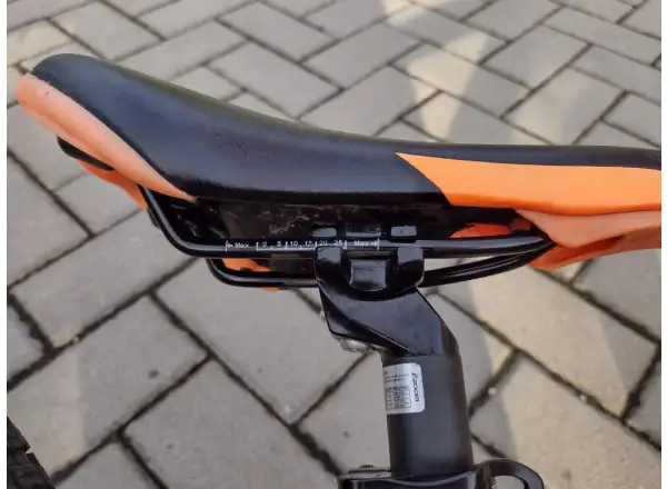 Rock Machine Blizz 24" HD dětské horské kolo Matte Khaki/Neon Orange/Black