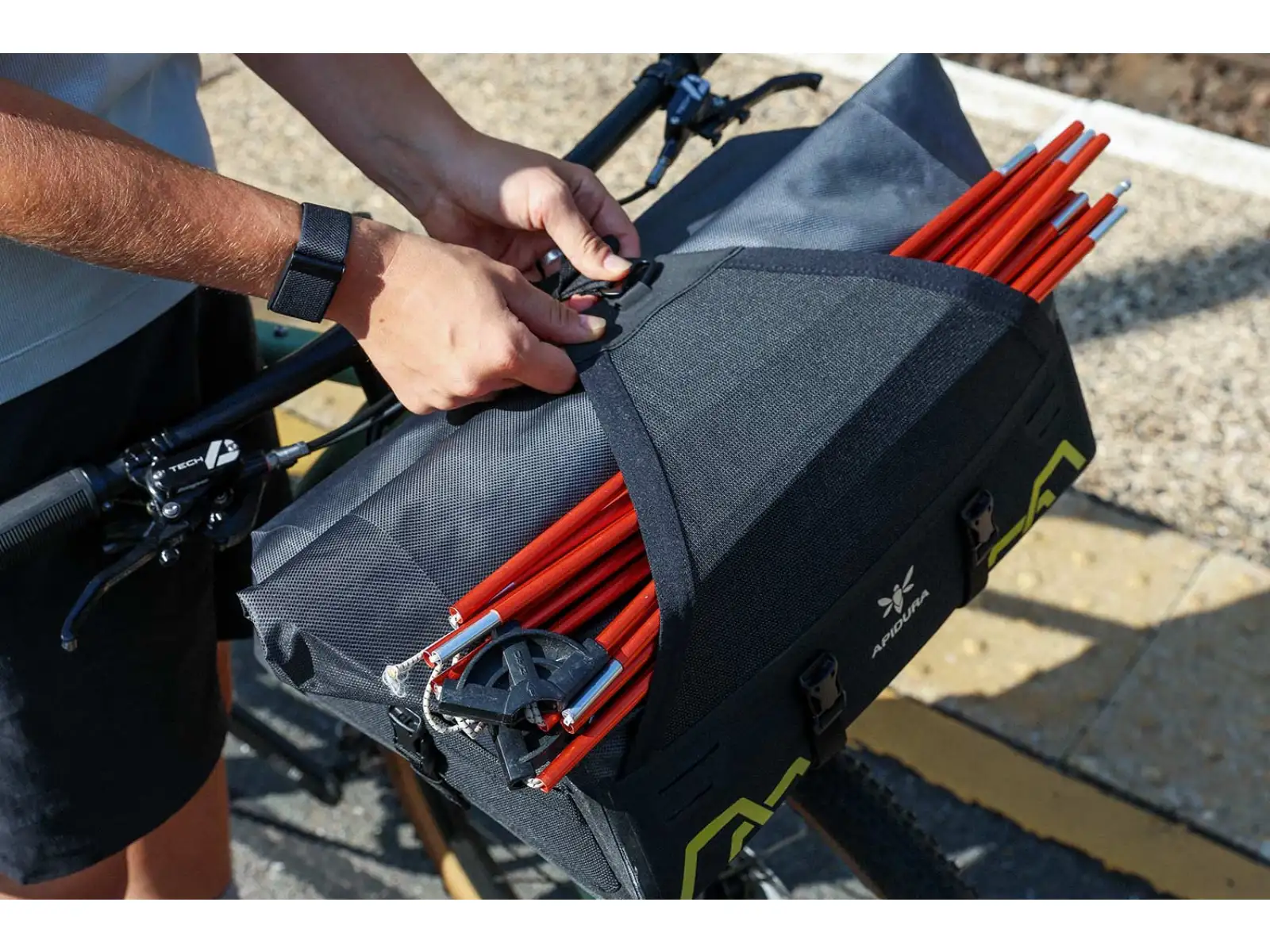 Apidura Expedition Front Rack Pack brašna na řídítka 20 l
