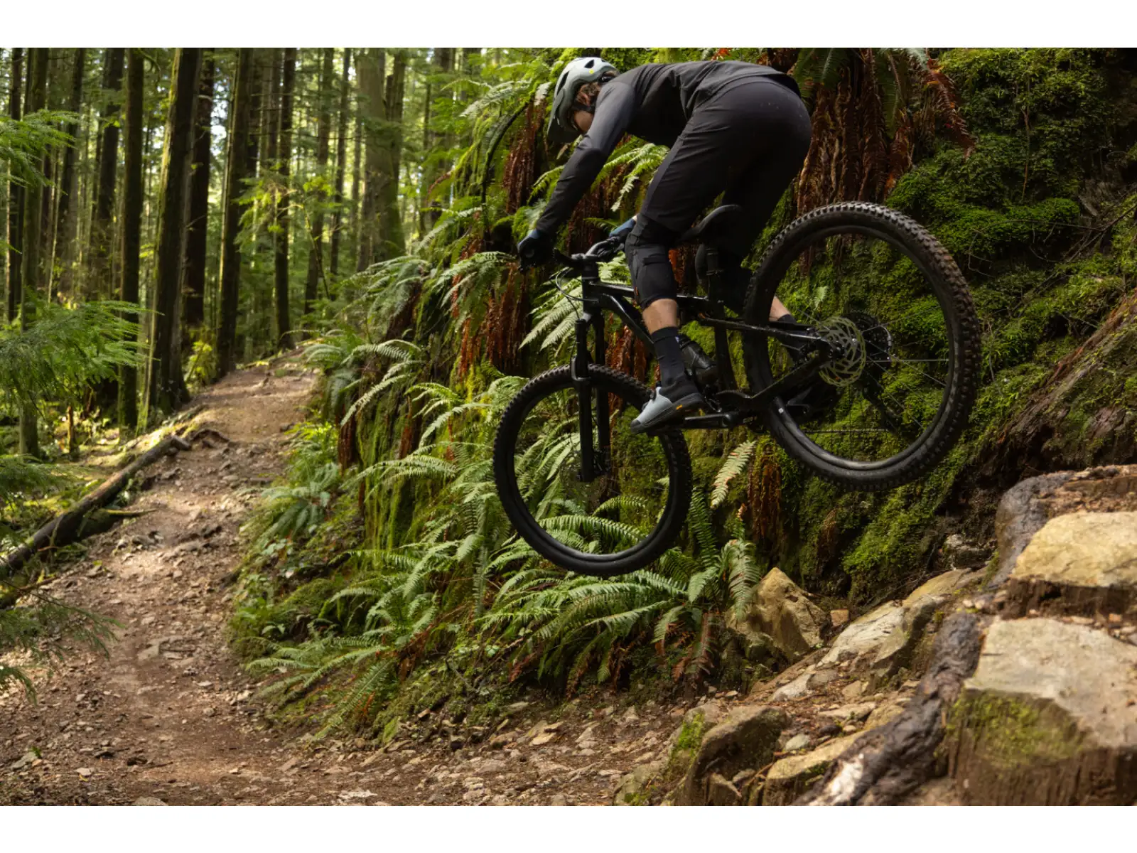 Giant Stance 2026 horské kolo Black