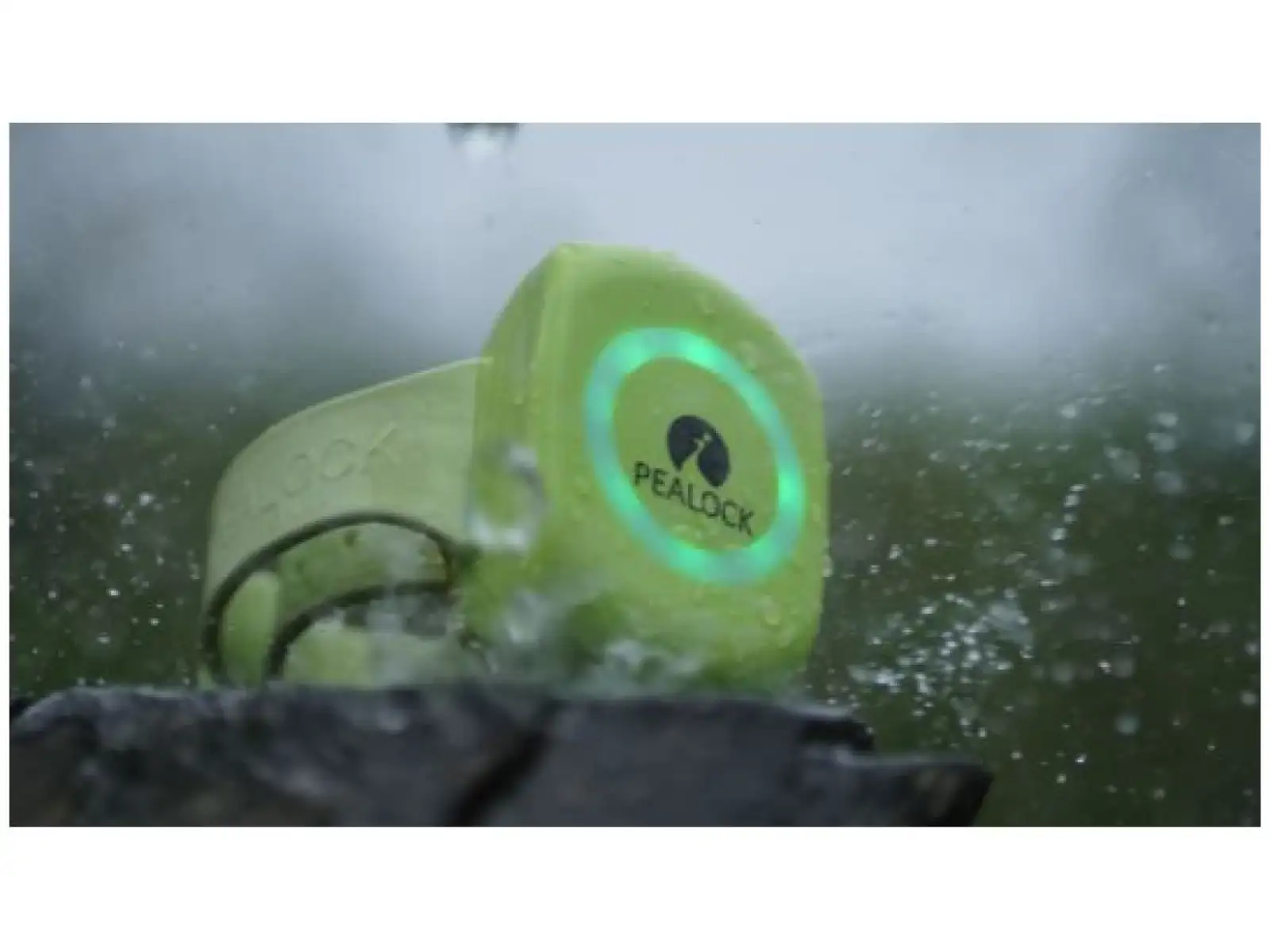 Pealock 1 elektronický zámek na sportovní vybavení zelená