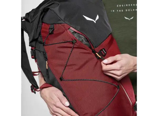 Salewa Puez dámský turistický batoh 40+5 l Syrah/Black Out