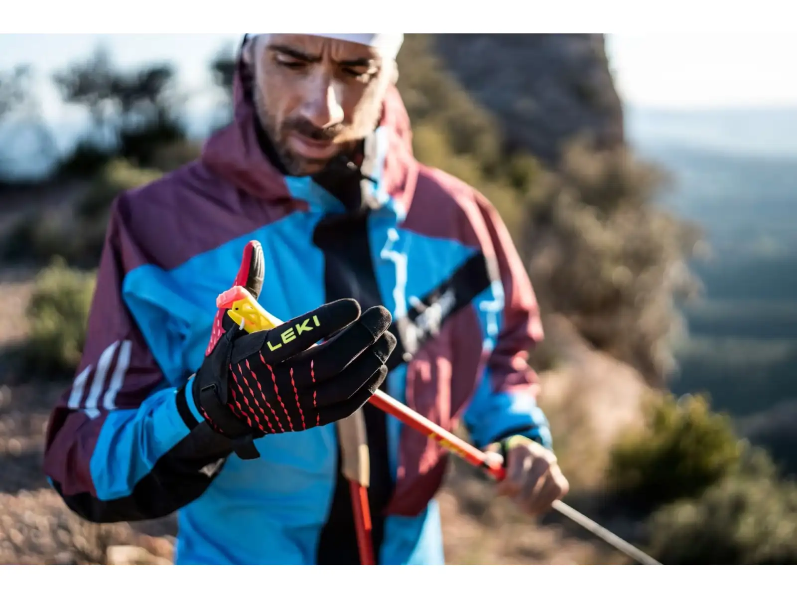 Leki Ultra Trail Storm Shark běžecké rukavice Black/Red/Neon Yellow