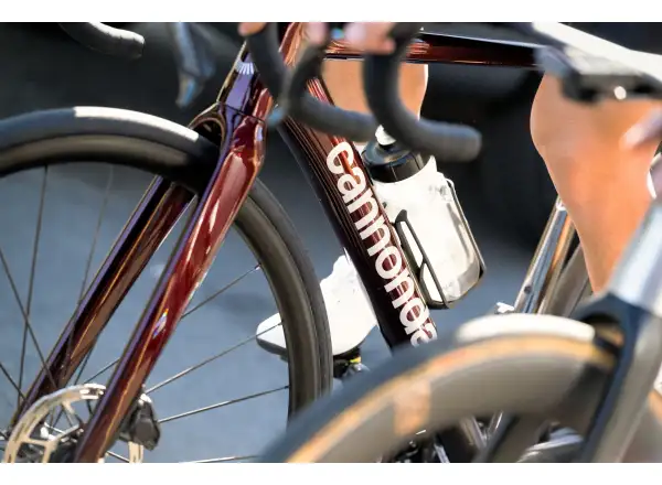 Cannondale CAAD 14 2 silniční kolo Cherry Lacquer (CHL)