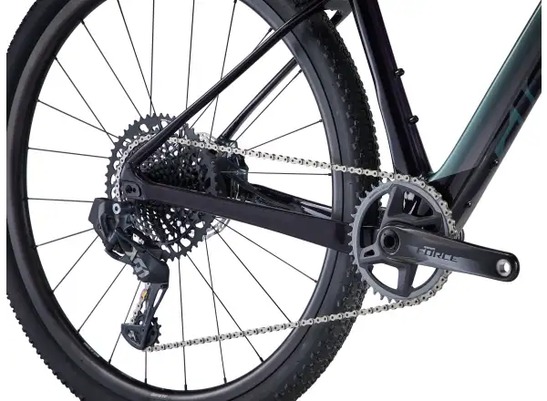 Giant Revolt X Advanced Pro 0 gravel kolo Airglow Black Currant