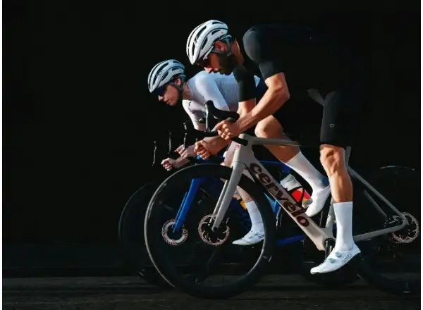 Cervélo Soloist 105 Race silniční kolo Dried Amaranth