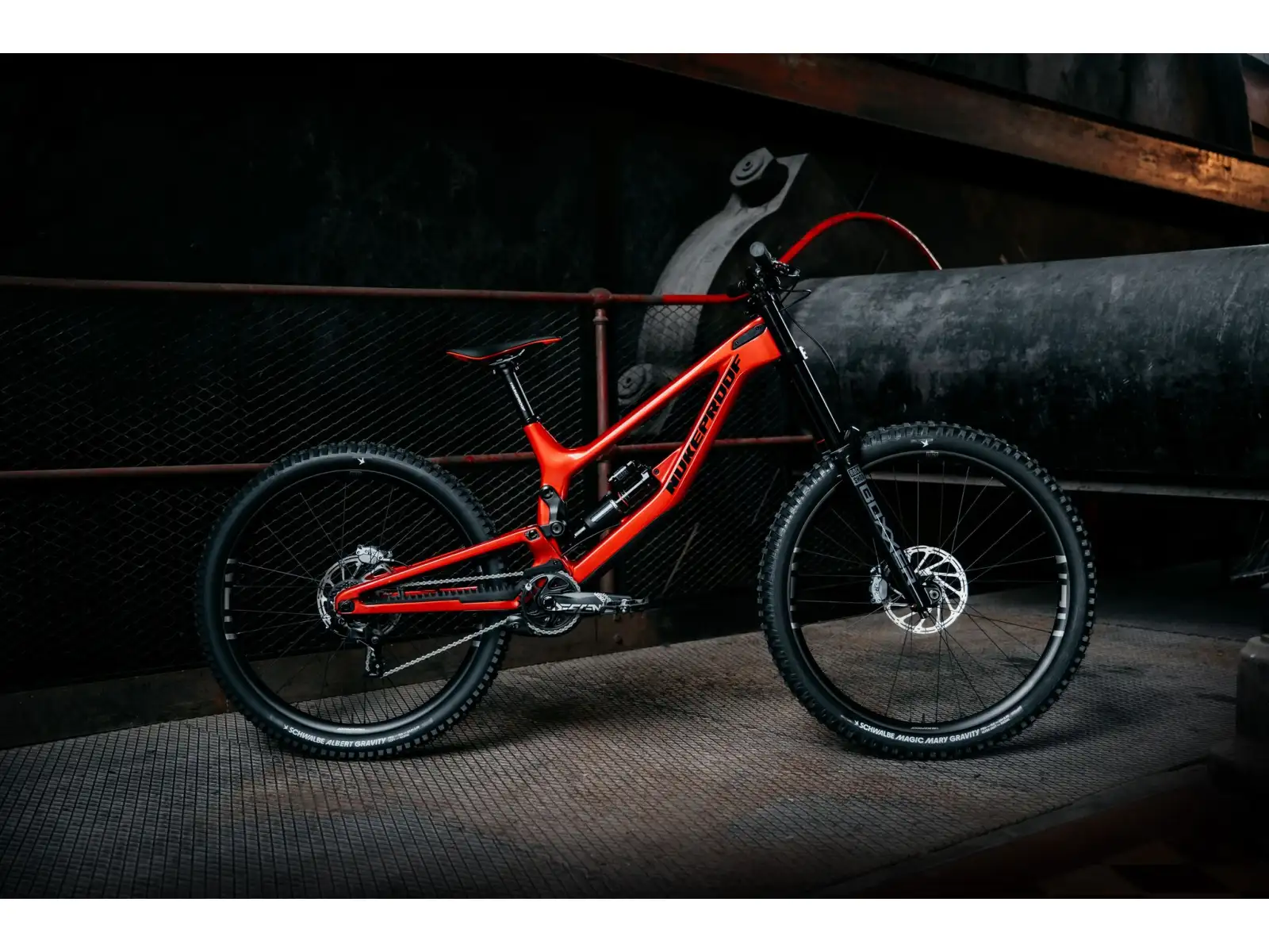 Nukeproof Dissent Carbon Pro 297 GX DH7 sjezdové kolo Red