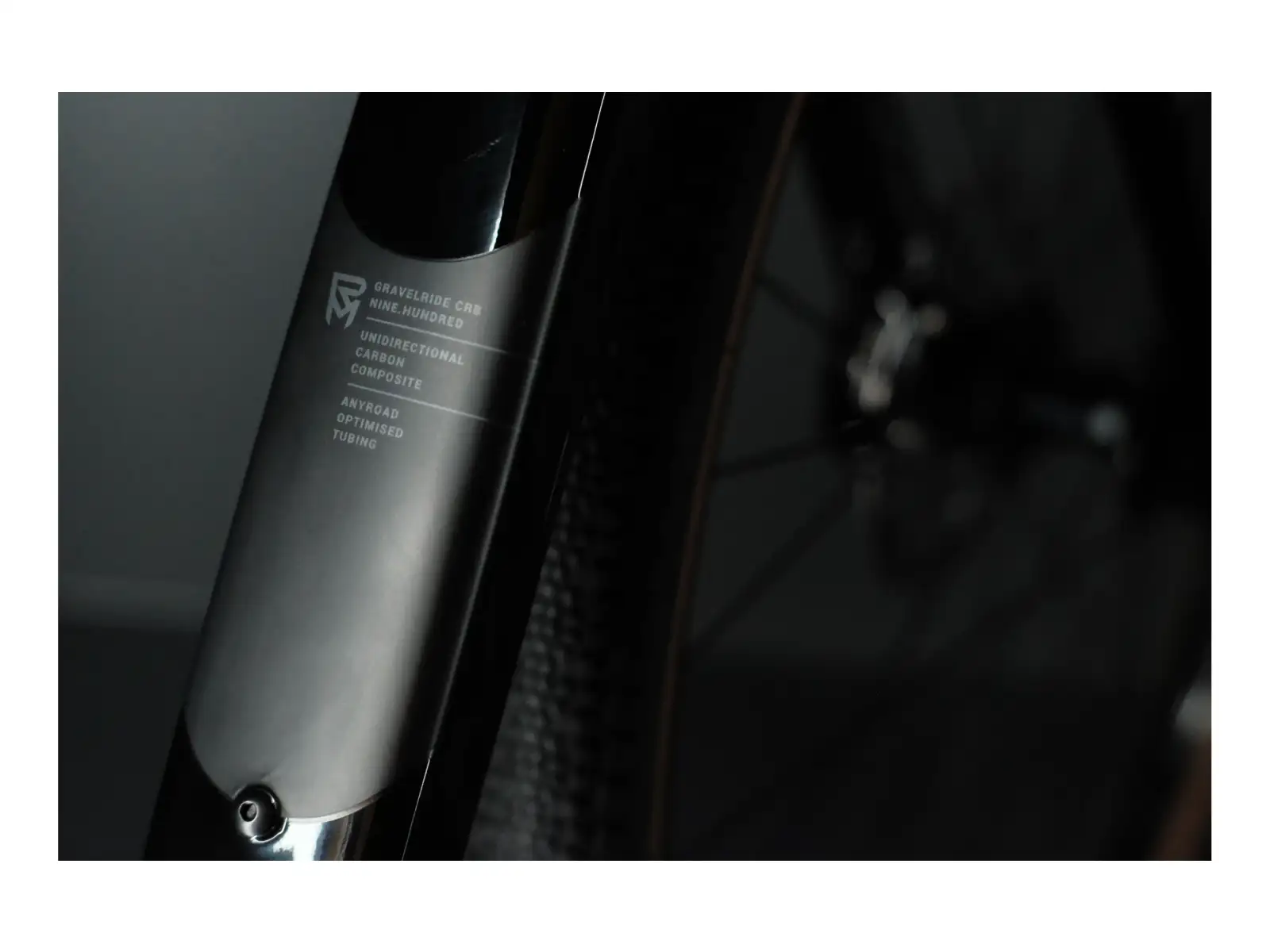 Rock Machine Gravelride CRB 900 AXS gravel kolo Stealth Black VZOREK