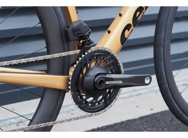 Cervélo Soloist Force eTap AXS silniční kolo gold dust