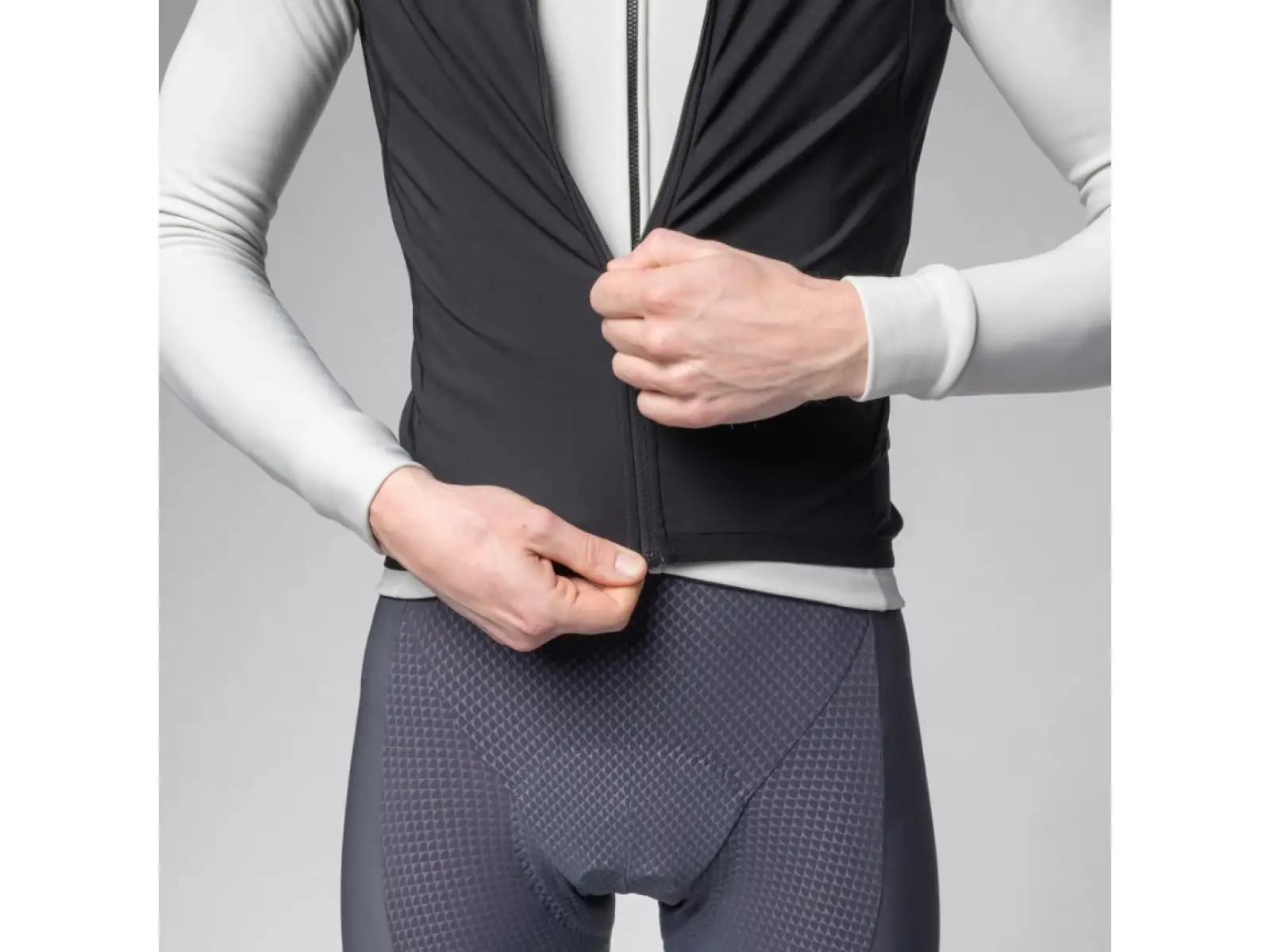 Alé PR-E Thermo 2.0 pánská cyklistická vesta Black