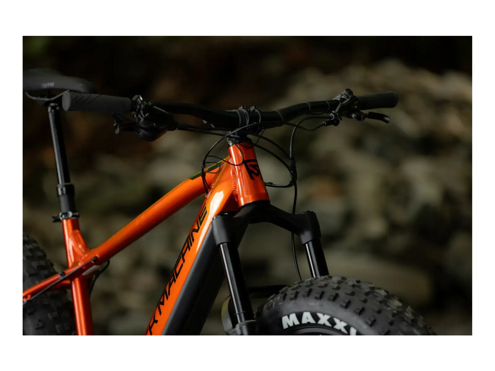 Rock Machine VYÖRY e90-26 fatbike elektrokolo Metallic Orange/Black VZOREK