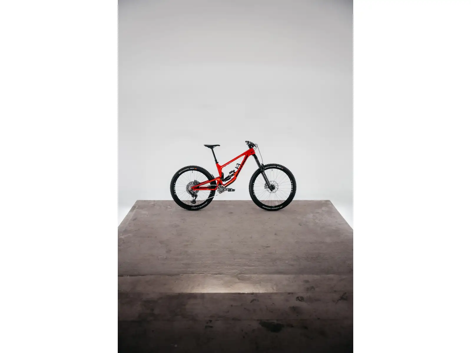 Nukeproof Giga Carbon Pro 297 T-GX kolo Red