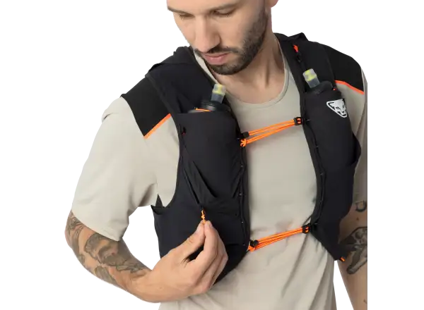 Dynafit Alpine 8 l běžecká vesta Black Out