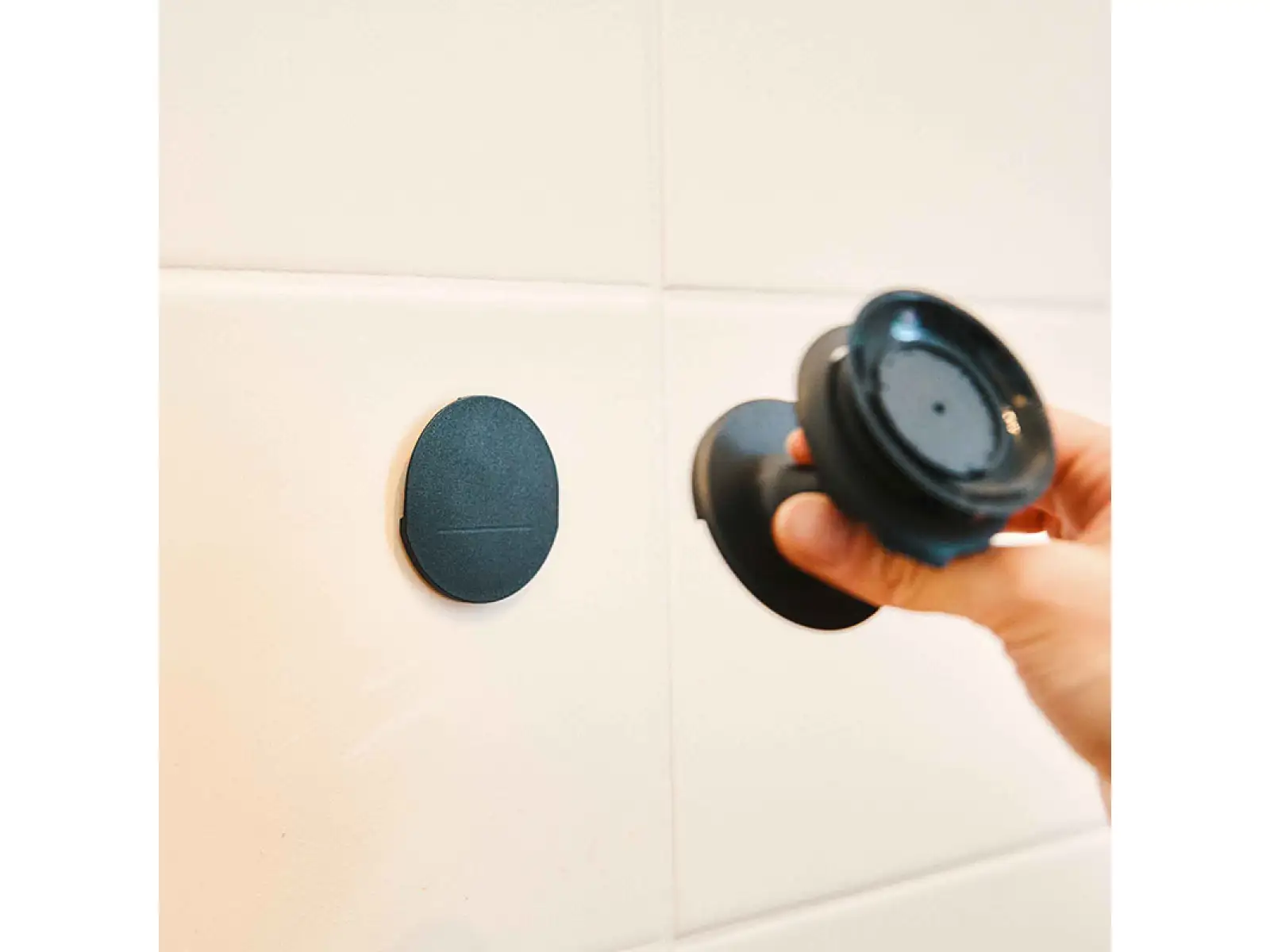 Fidlock Vacuum magnetický držák na zeď bílá