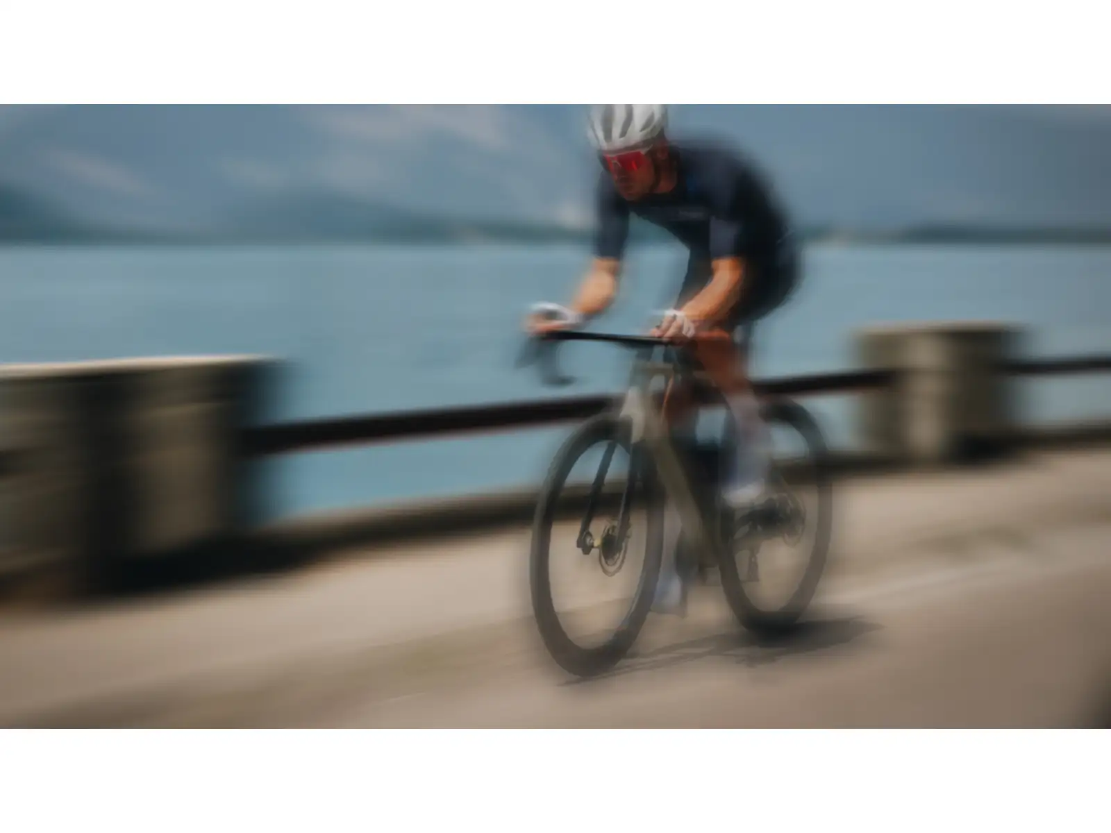 Mavic Comete 50 Disc CL silniční vypletená kola ořech Shimano HG11
